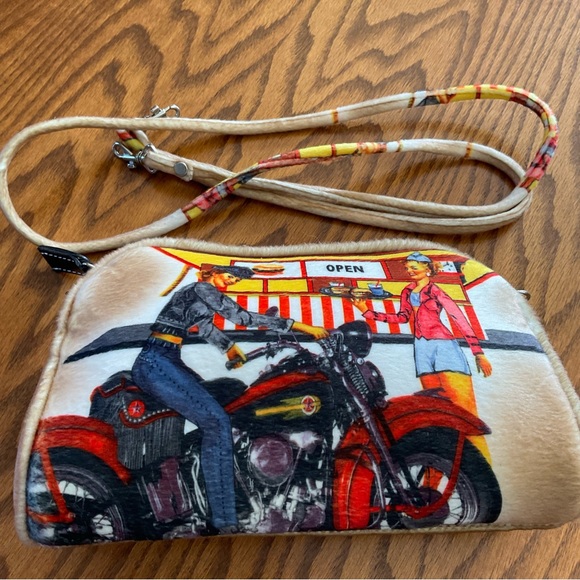NWOT Road Trip Small Crossbody - Picture 11 of 11